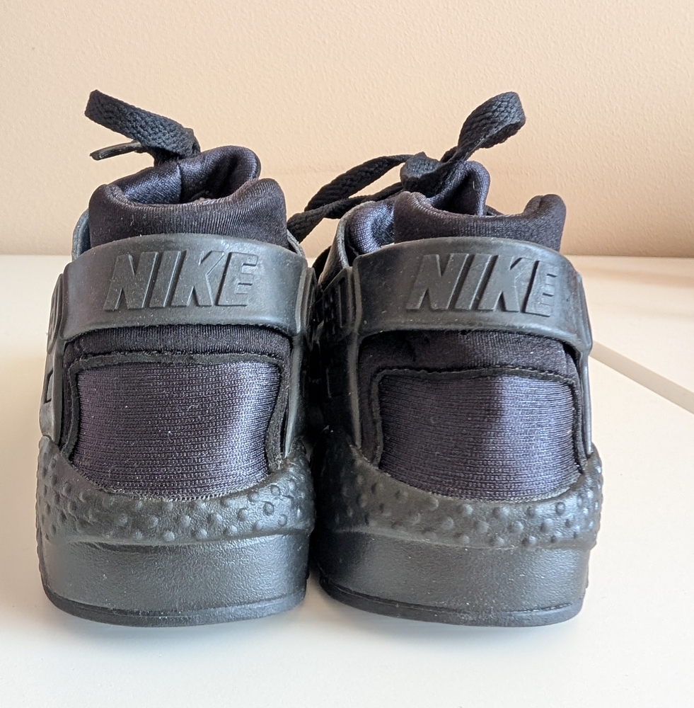 Nike Huarache Run (GS) Shoe - Picture 3 of 9